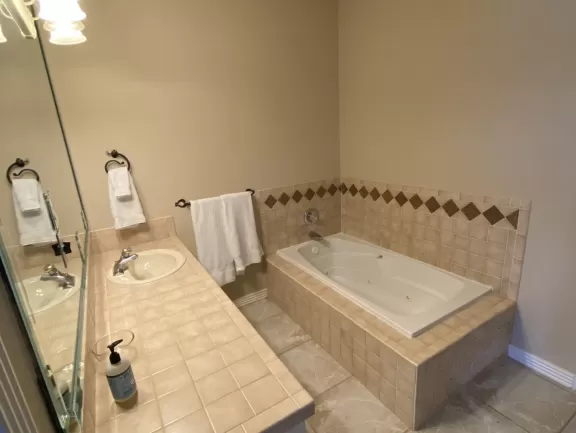 Bedroom3Bath 1434x1080