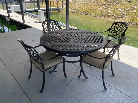 Dock dining 1536x1152