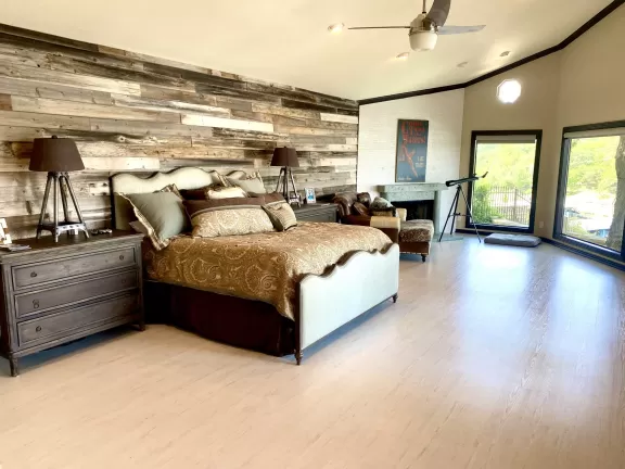 MasterBedroom scaled